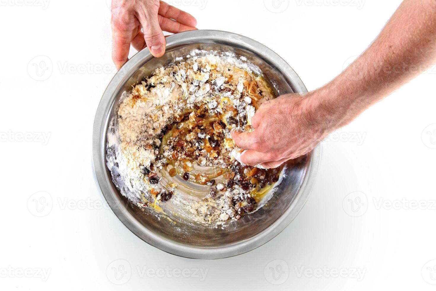 step by step of the classic Christmas pudding with raisins photo