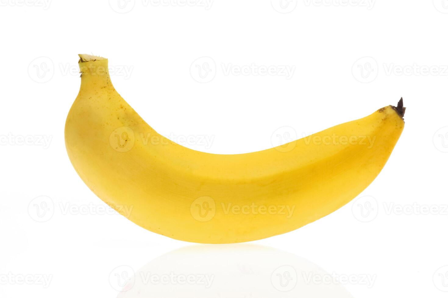 dwarf banana in bunches and separated, with skin and without photo