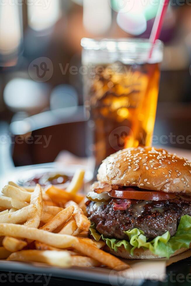 sabroso hamburguesa con francés papas fritas y un Coca foto