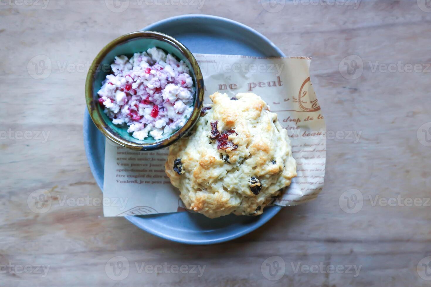 scone or berry scone with berry sauce photo