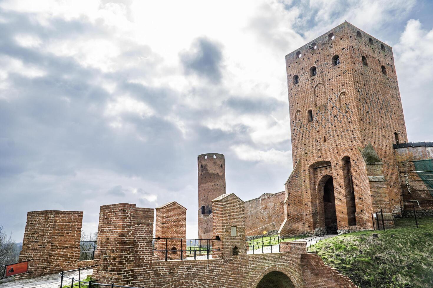 czersk, Polonia - marzo 24, 2024 - Entrada torre a castillo de el Mazovia duques foto