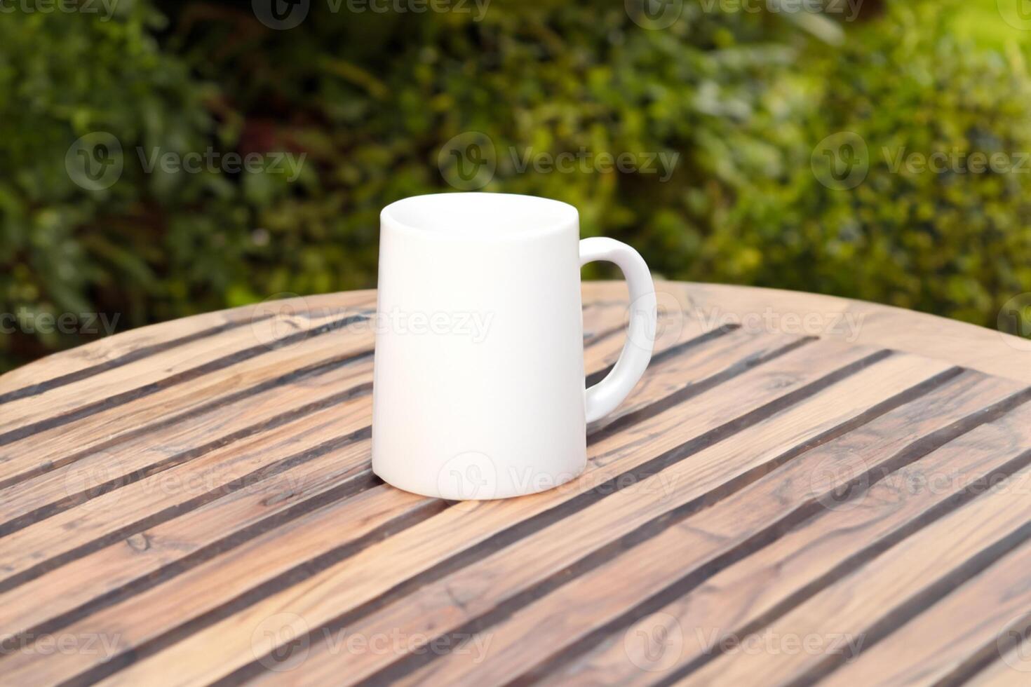 capturar el belleza de un blanco Bosquejo taza, un blanco lona Listo para personalización y creatividad foto