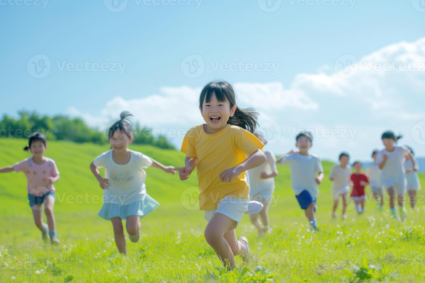 un grupo de asiático niños jugando fútbol foto