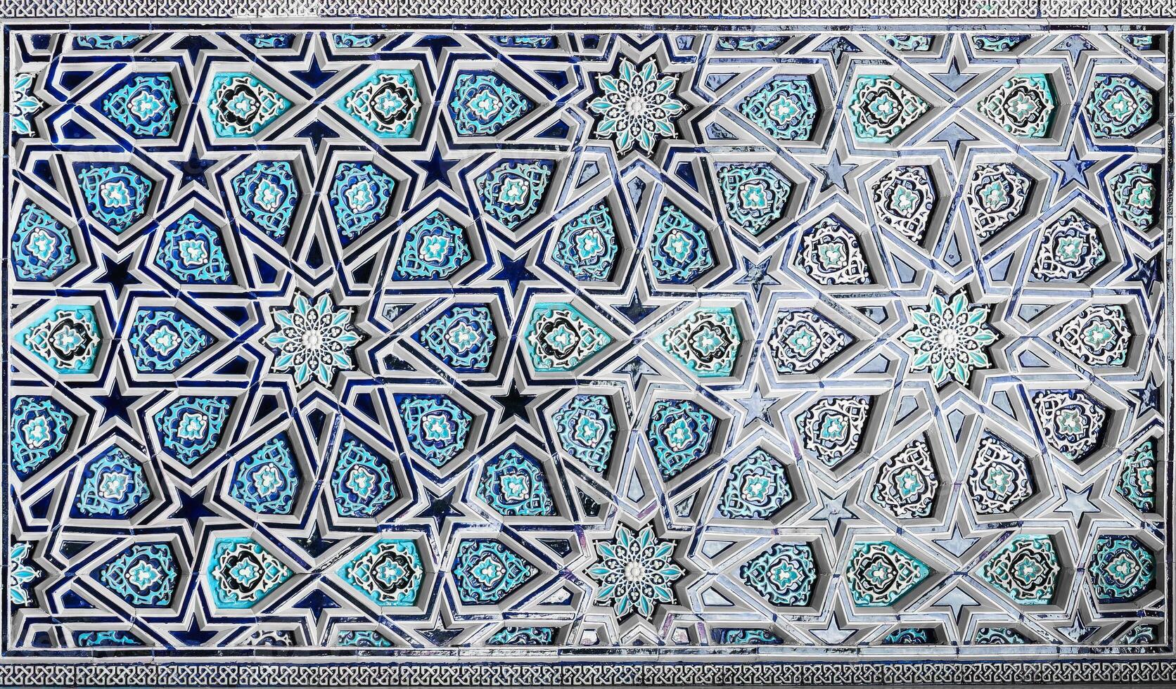 geométrico tradicional islámico ornamento. fragmento de un cerámico mosaico. resumen antecedentes. foto