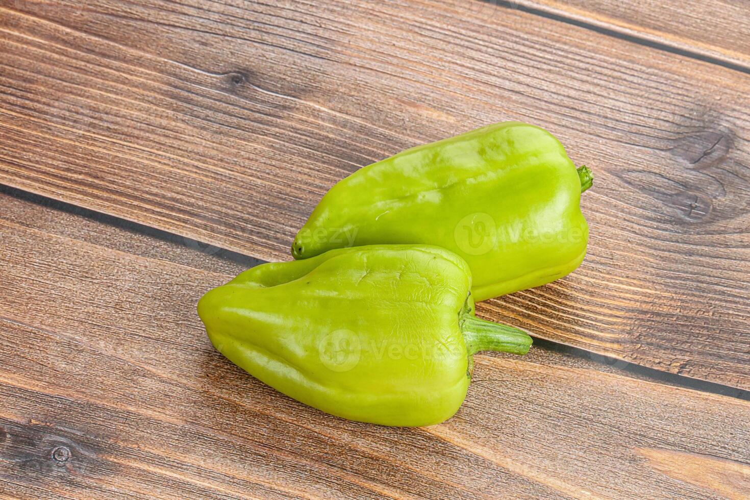 Green raw fresh bell pepper photo