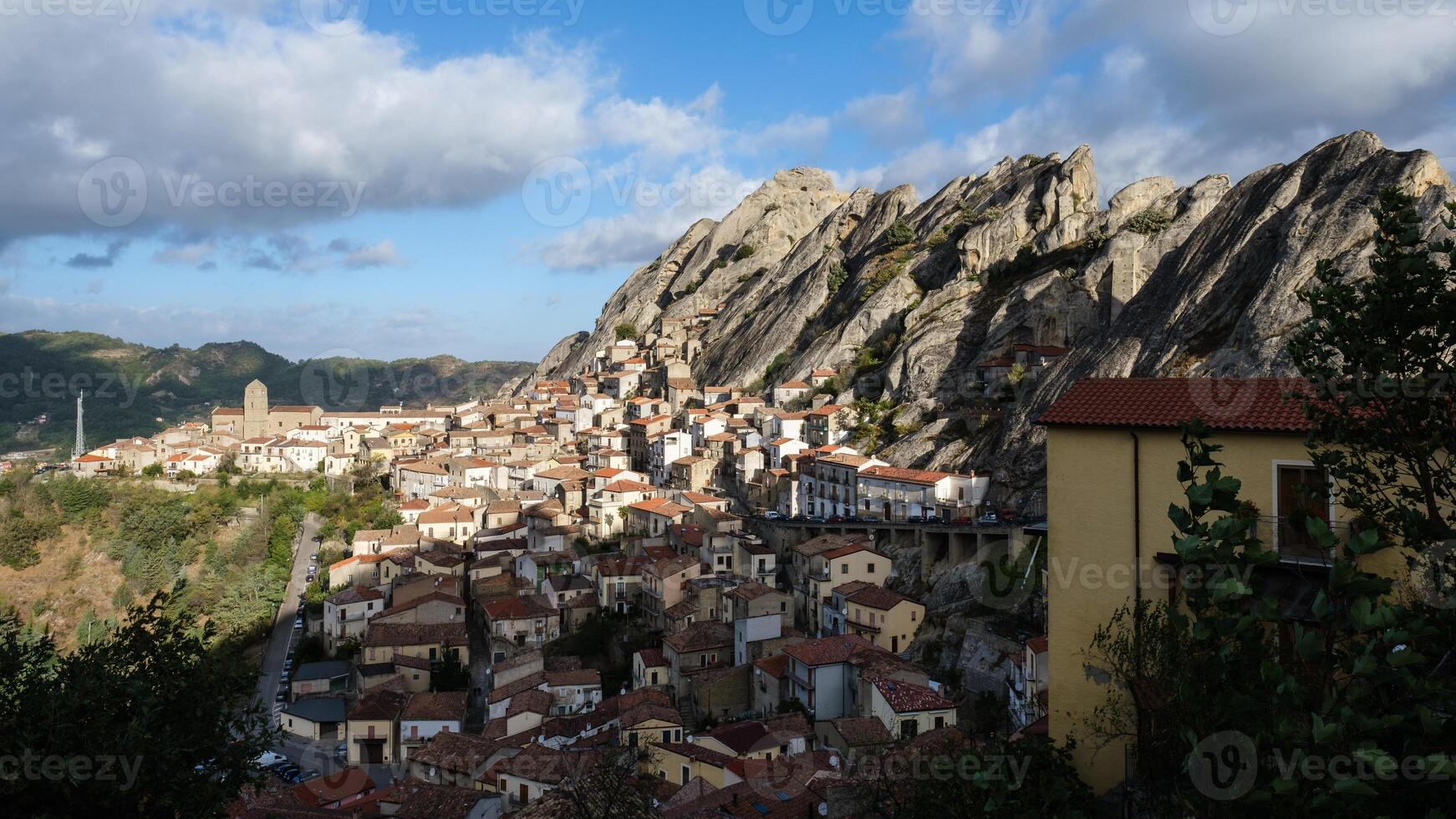 ver de pietrapertosa, basílica, Italia foto