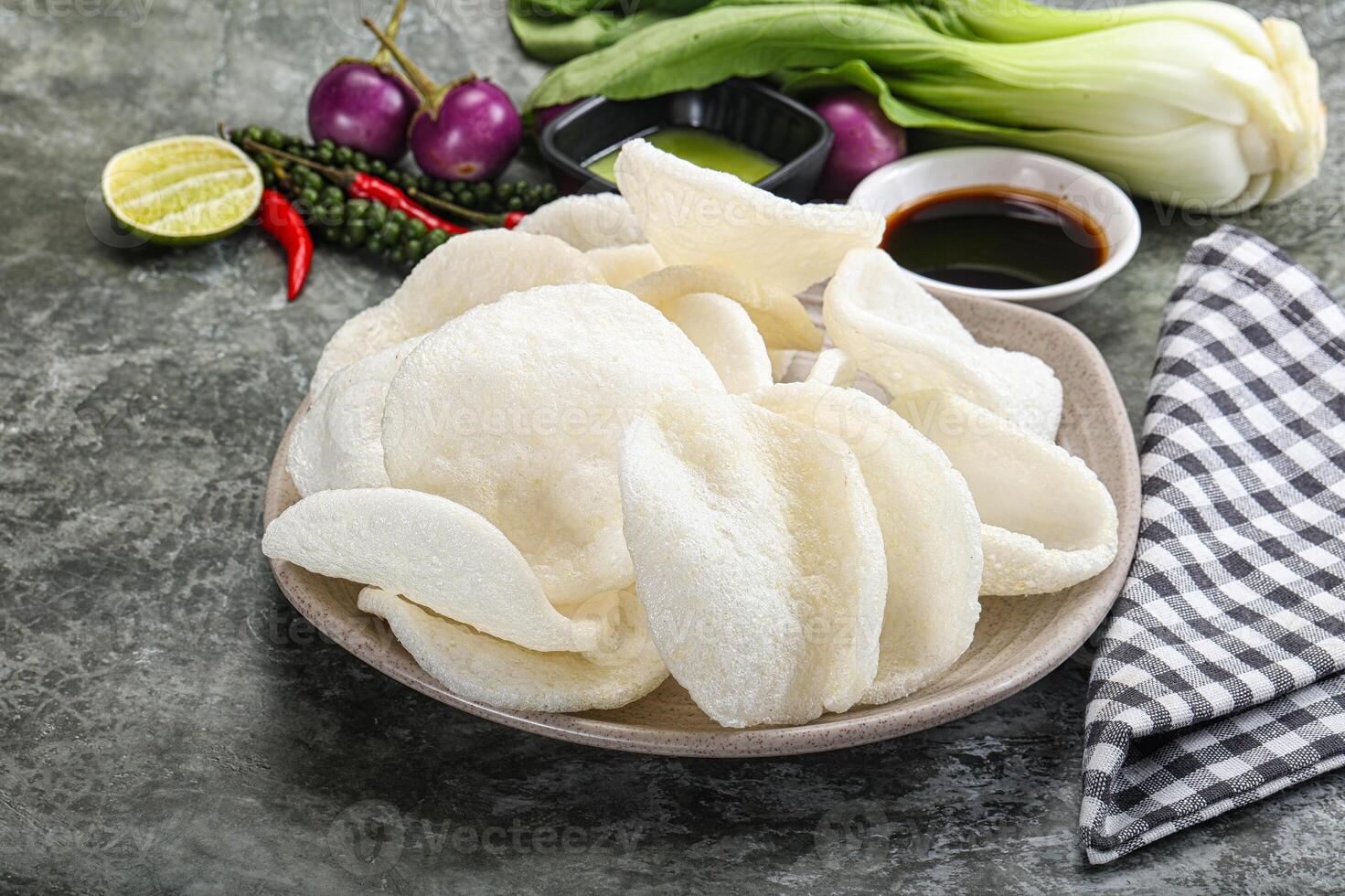 Vietnamese starter appetizer Crab chips 43525970 Stock Photo at Vecteezy