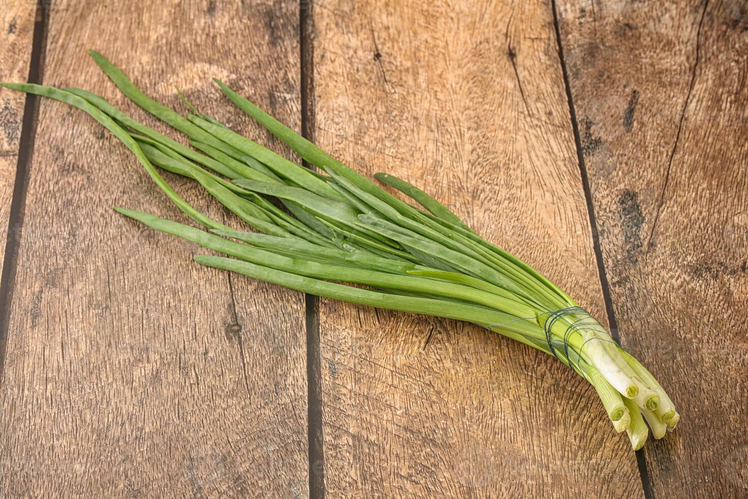 Raw young green onion heap photo