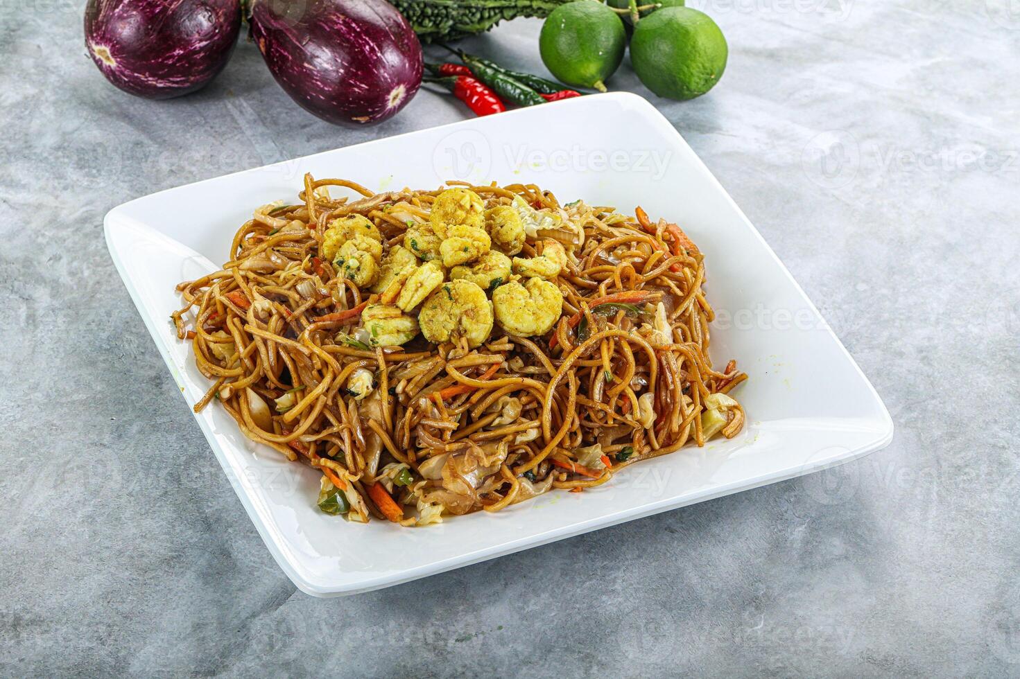 Stir fried noodles with prawn photo