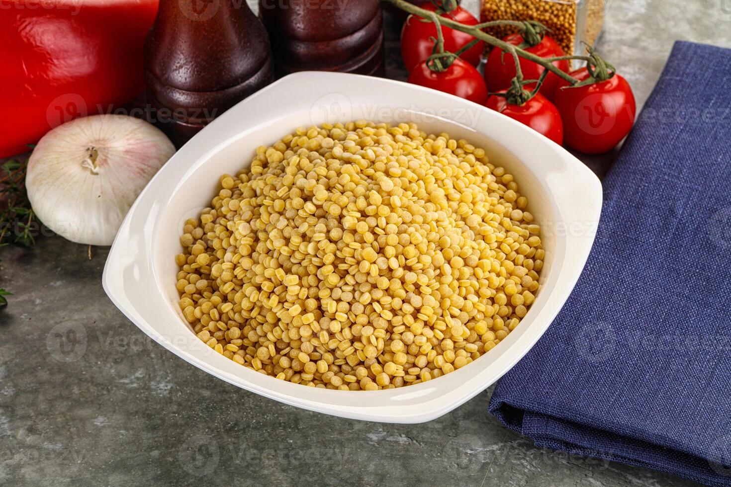 Dry ptitim heap in the bowl photo