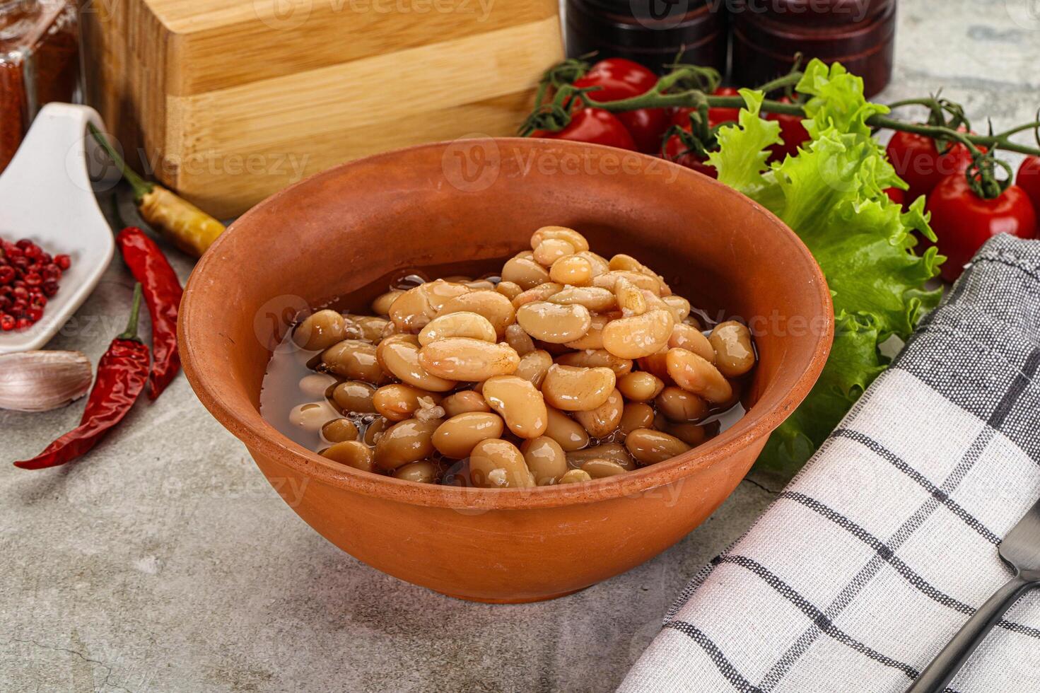 White canned beans in the bowl photo