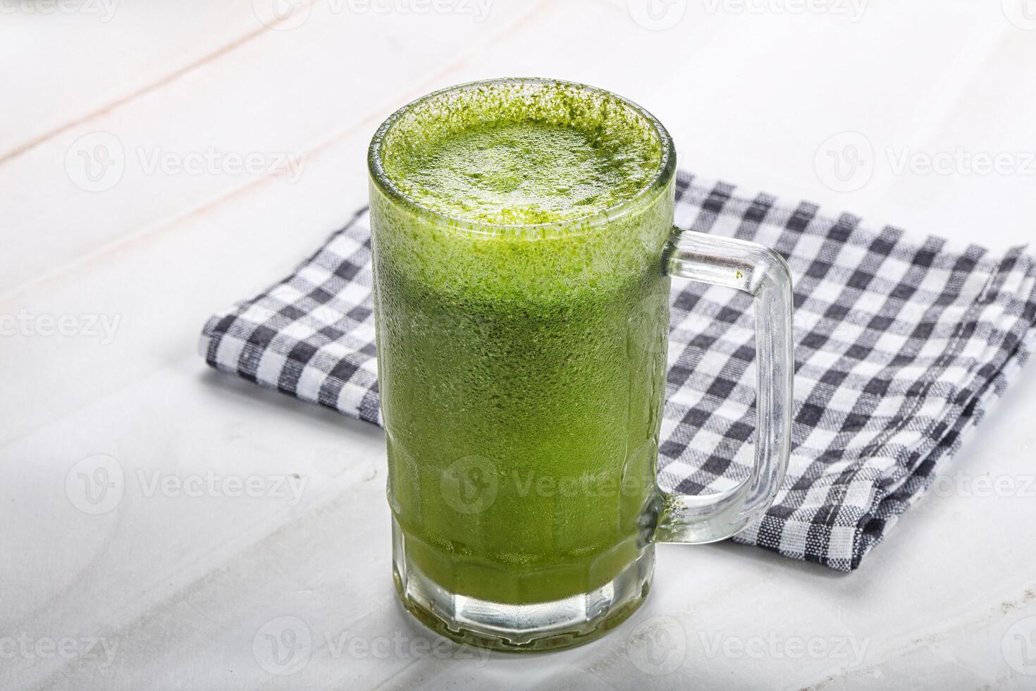 Lemon and mint cold smoothie photo