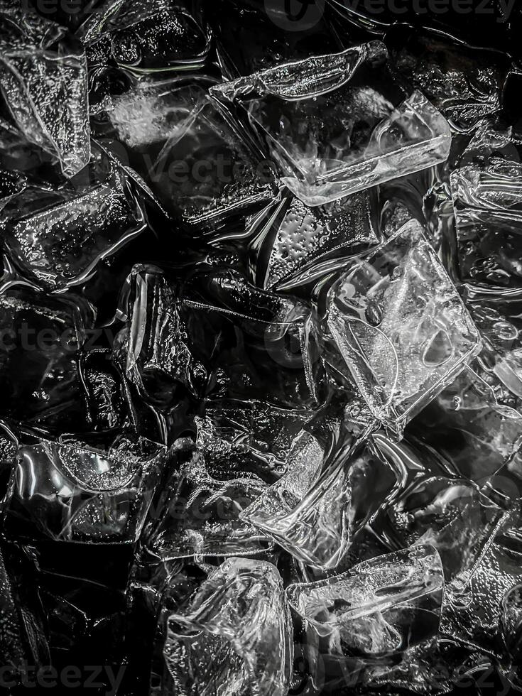 icecubes background,icecubes texture,icecubes wallpaper,ice helps to feel refreshed and cool water from the icecubes helps the water refresh your life and feel good.ice drinks for refreshment business photo