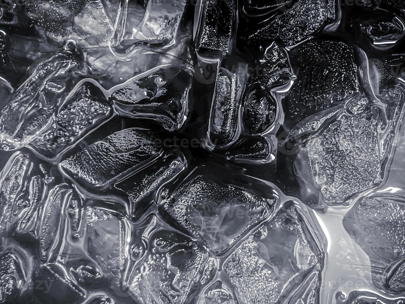icecubes background,icecubes texture,icecubes wallpaper,ice helps to feel refreshed and cool water from the icecubes helps the water refresh your life and feel good.ice drinks for refreshment business photo