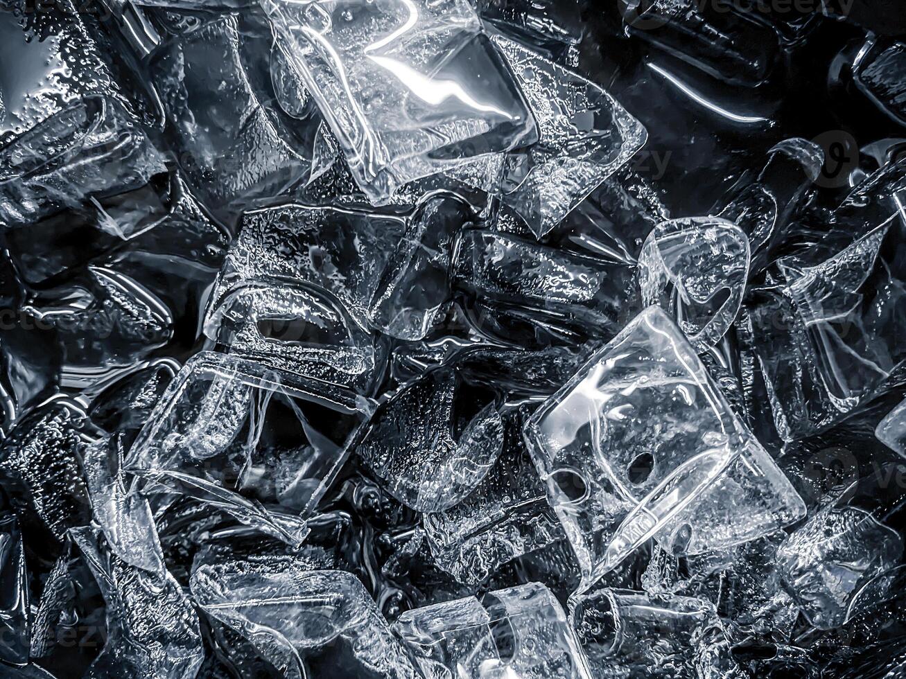 icecubes background,icecubes texture,icecubes wallpaper,ice helps to feel refreshed and cool water from the icecubes helps the water refresh your life and feel good.ice drinks for refreshment business photo