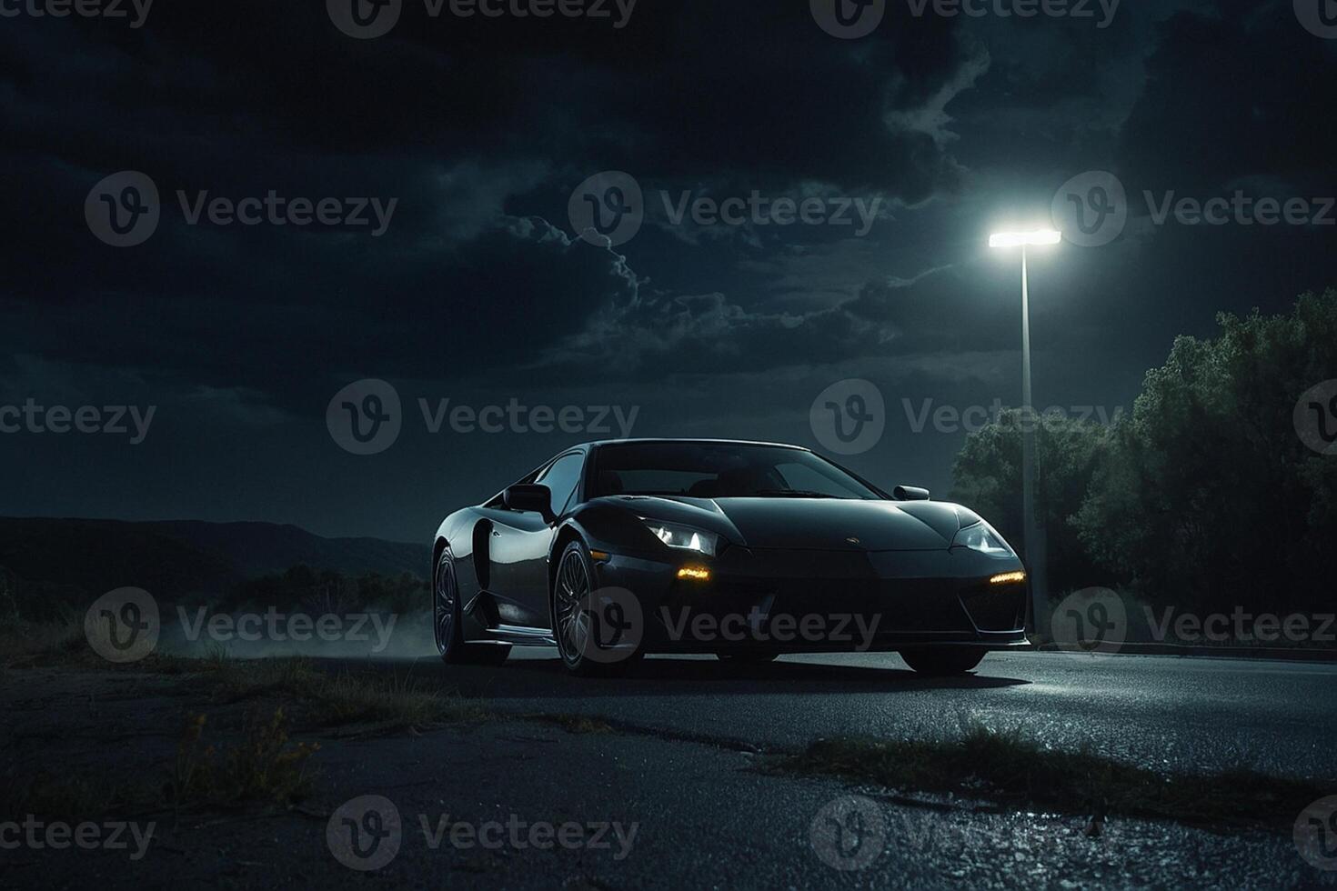 un negro Deportes coche conducción en un oscuro la carretera a noche foto