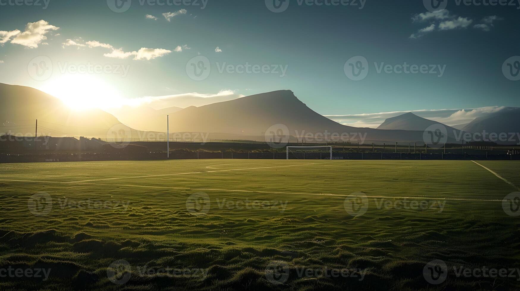 medianoche soles encantador resplandor en un aislado lanzando suelo en el irlandesa campo foto