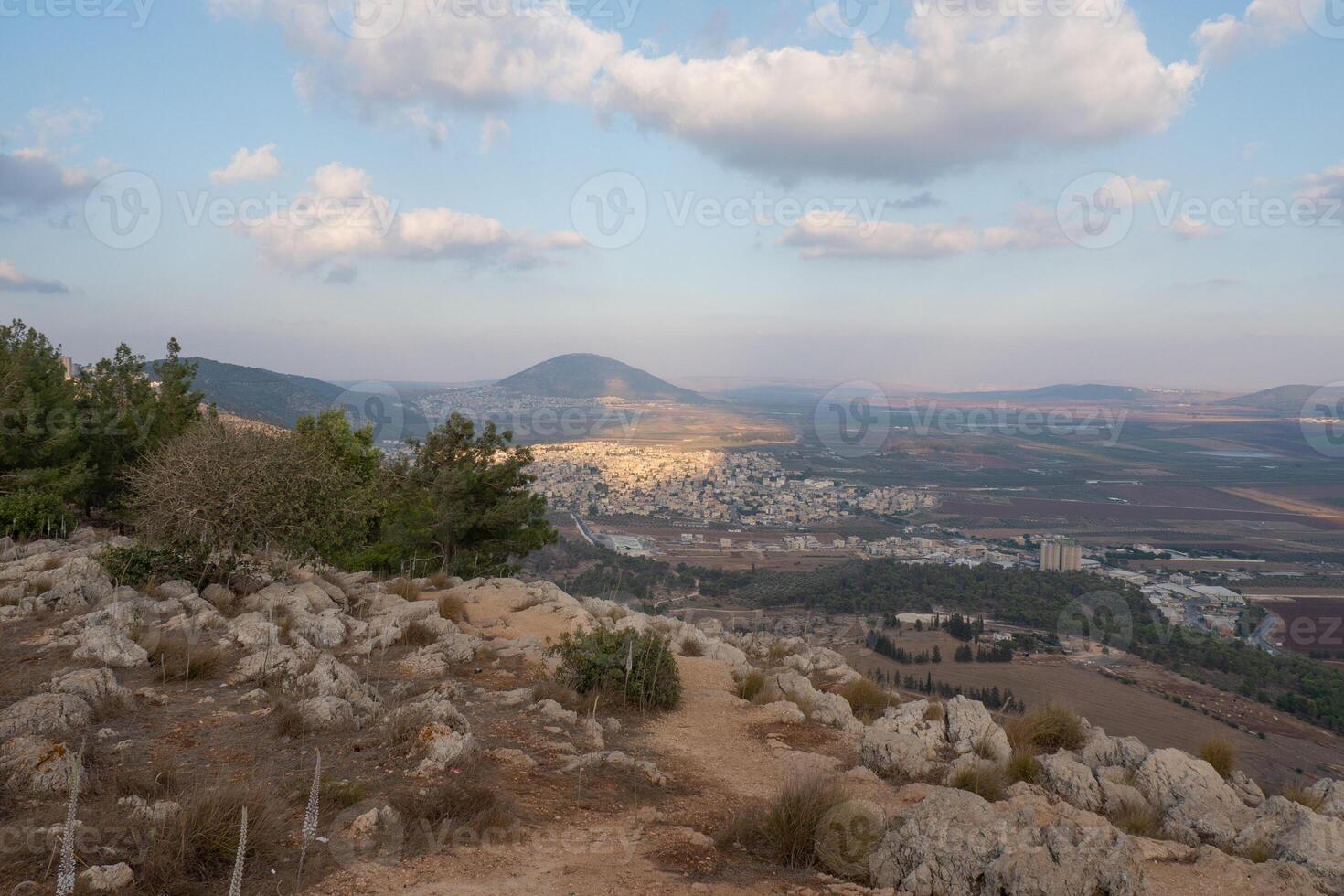 paisaje desde el saltando montaña en Nazaret. panorámico ver foto