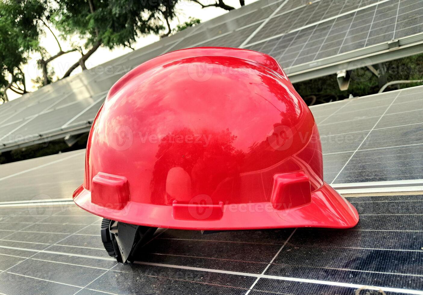 el plastico la seguridad casco aislado en panel surya antecedentes foto