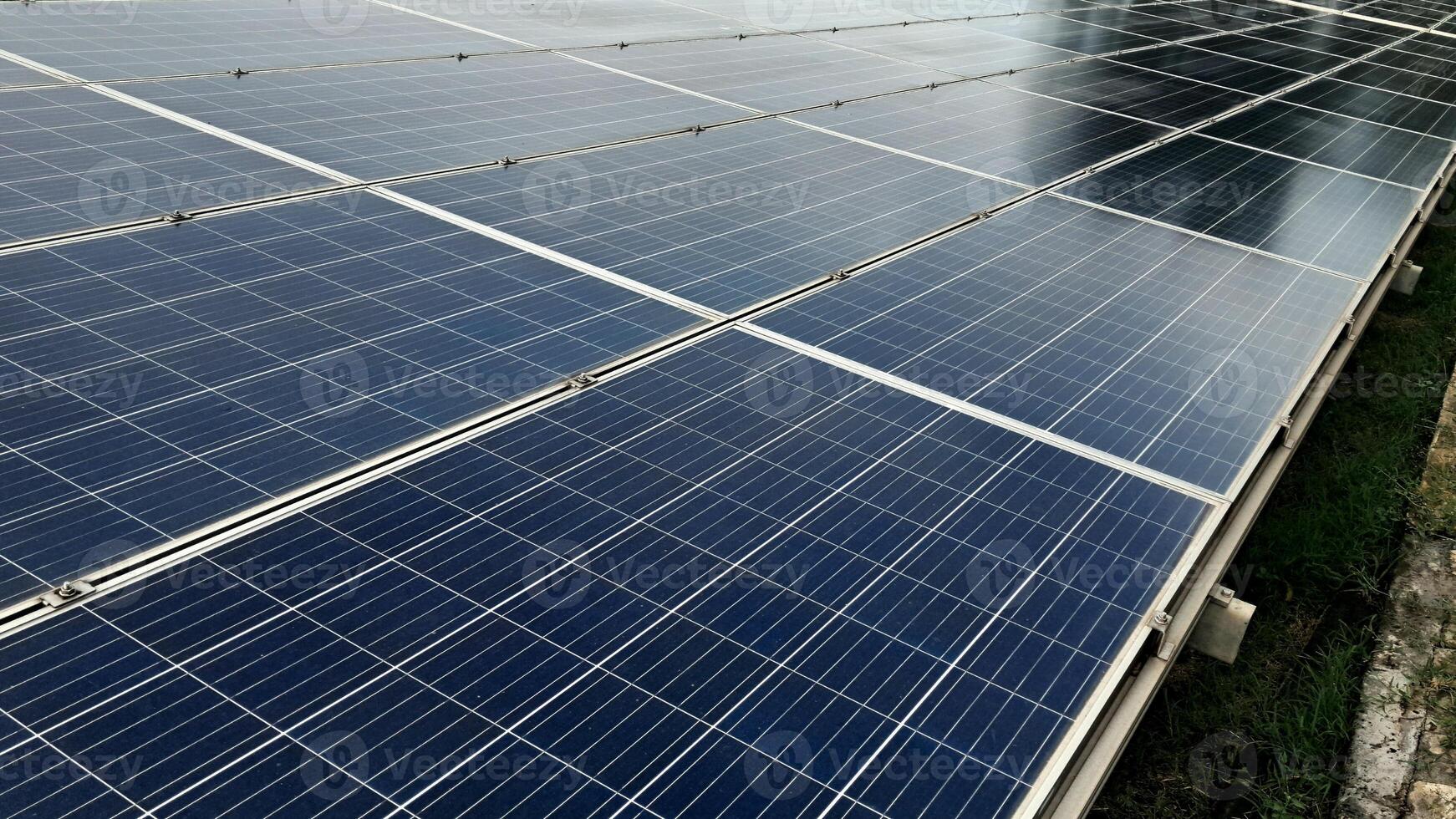 Display of solar panels in the afternoon towards Indonesia GO Green photo