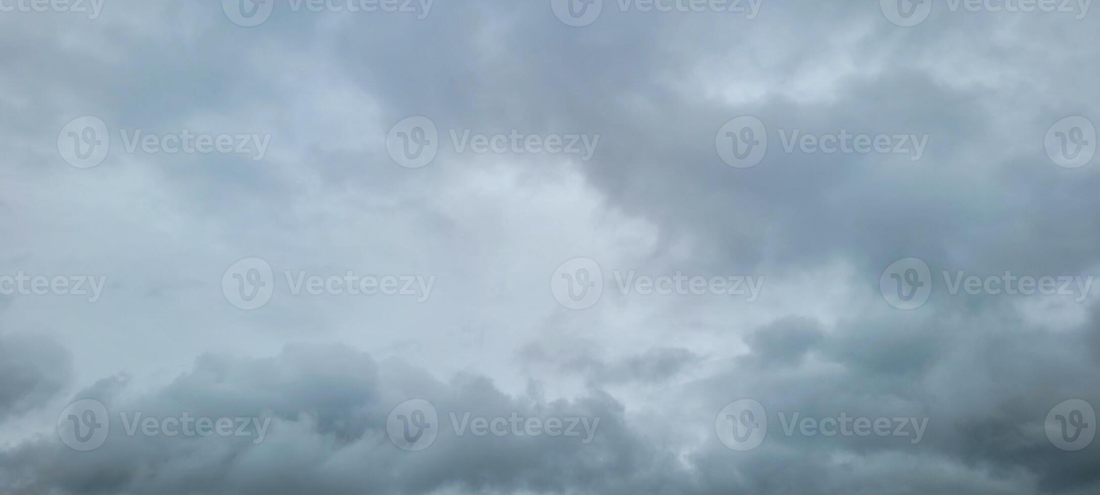 image of sky in the late afternoon in Brazil photo