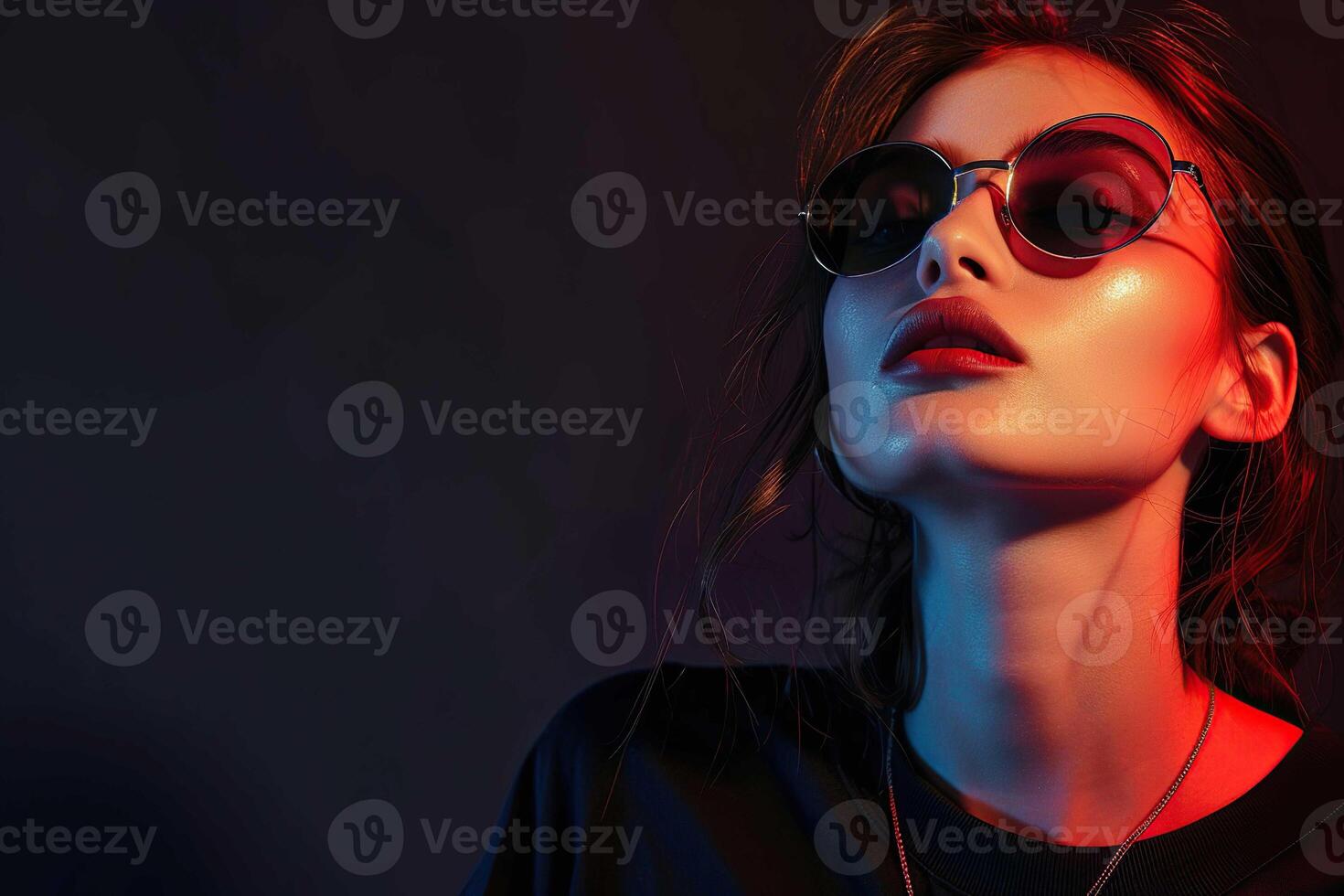 Woman wearing sunglasses photo