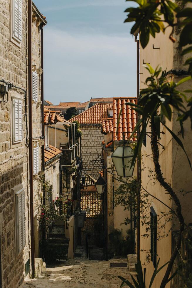 increíble ver de Dubrovnik antiguo pueblo en un soleado día. viaje destino en Croacia. foto