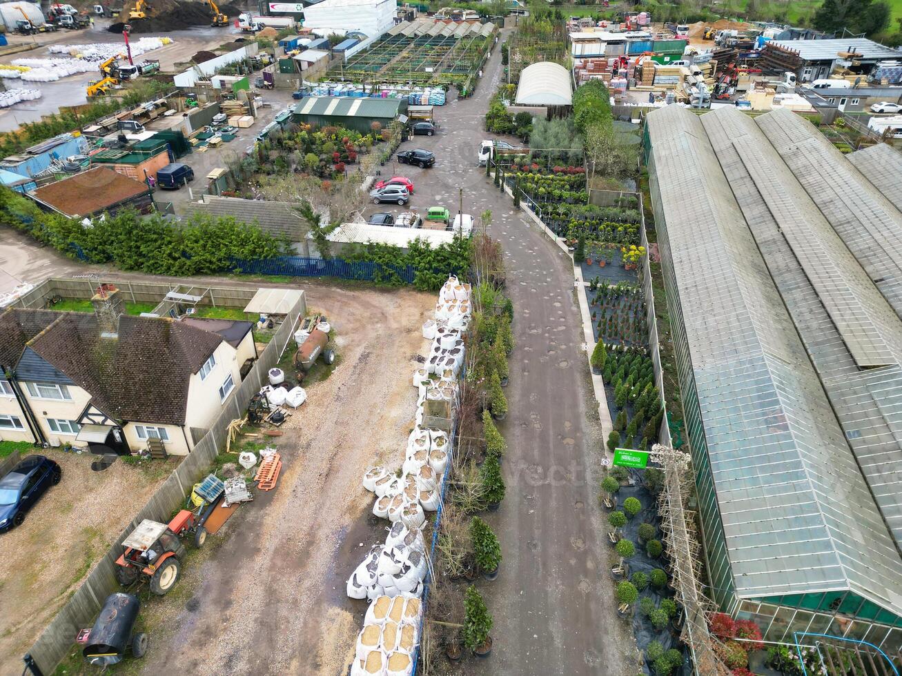 aéreo ver de central denham verde Londres ciudad de Inglaterra unido Reino. abril tercero, 2024 foto