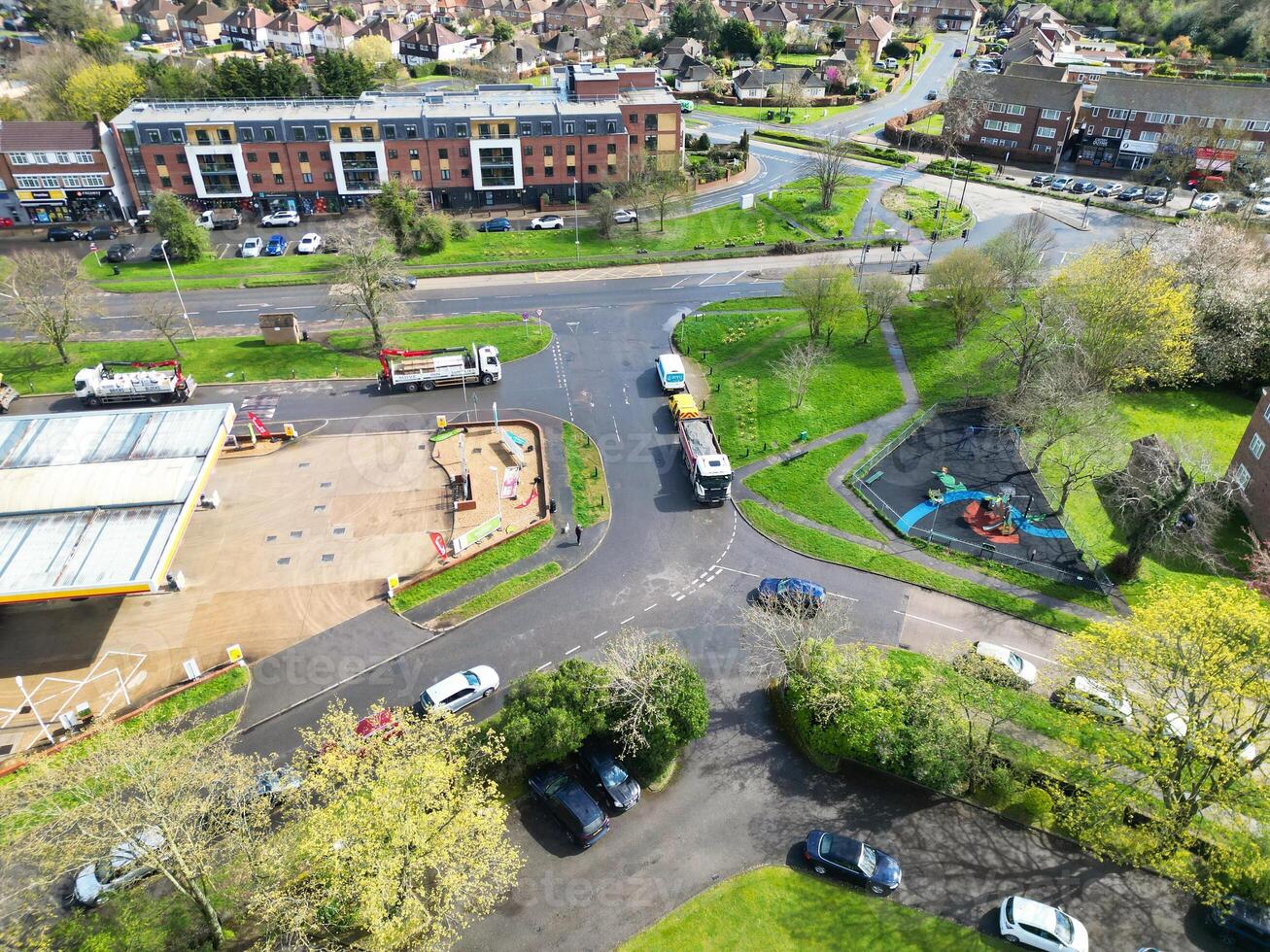 aéreo ver de central denham verde Londres ciudad de Inglaterra unido Reino. abril tercero, 2024 foto