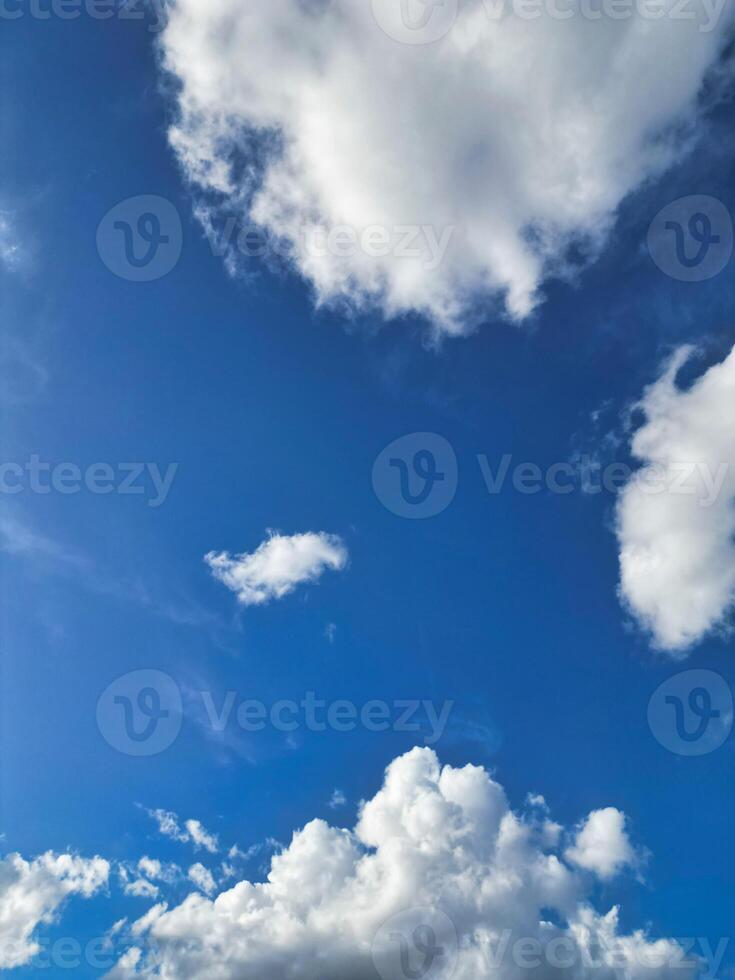 Beautiful Sky with Dramatical Clouds over Birmingham City of England United Kingdom, March 30th, 2024 photo