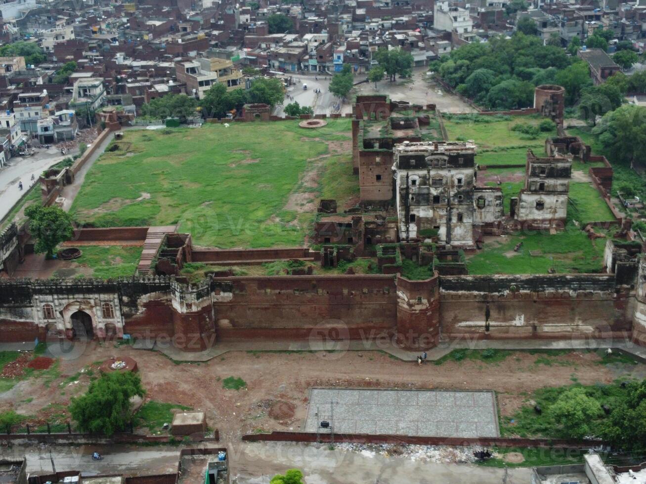Residential area near historical building in Sheikhupura Pakistan on November 14, 2023 photo
