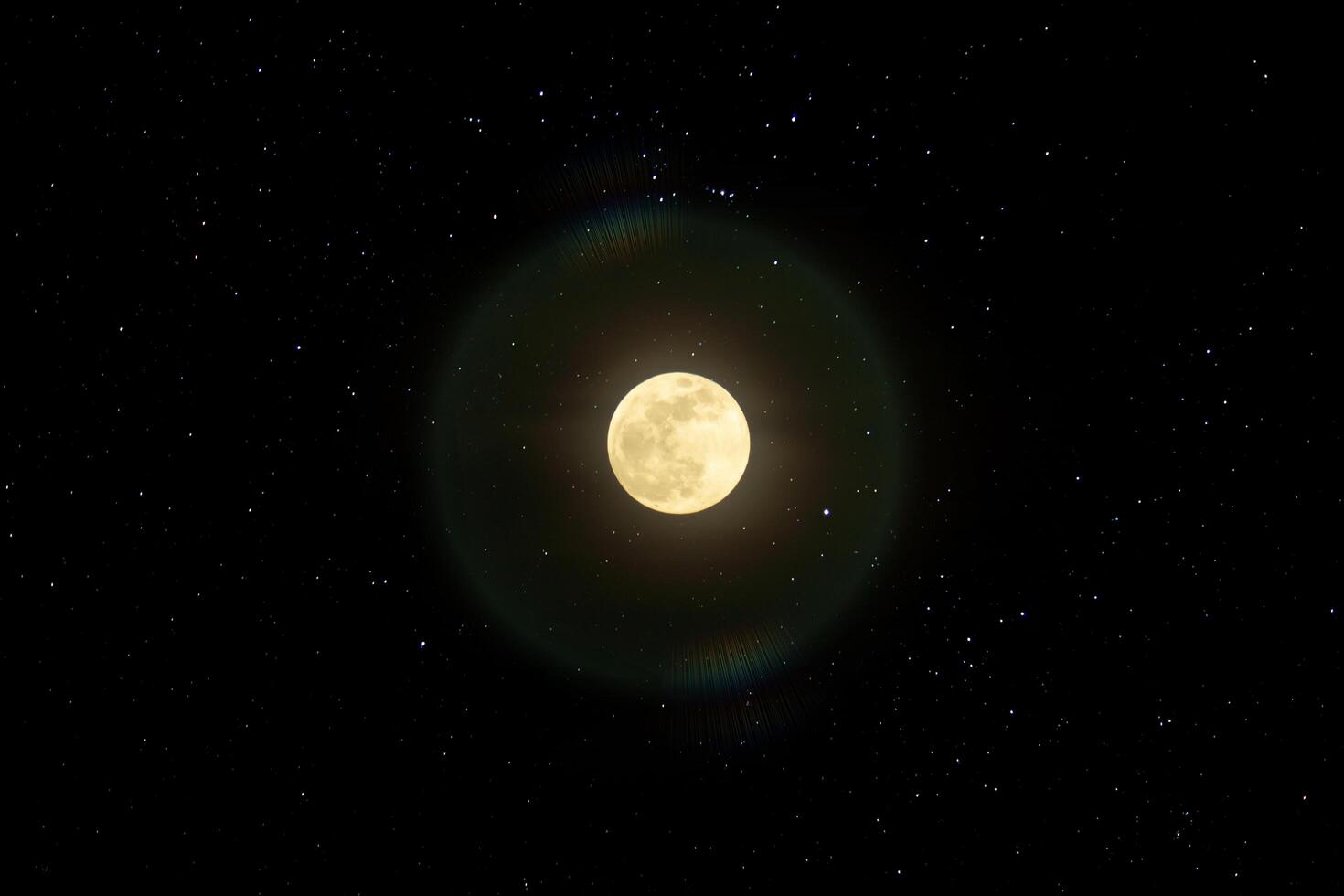 el lleno Luna en el oscuro noche. foto