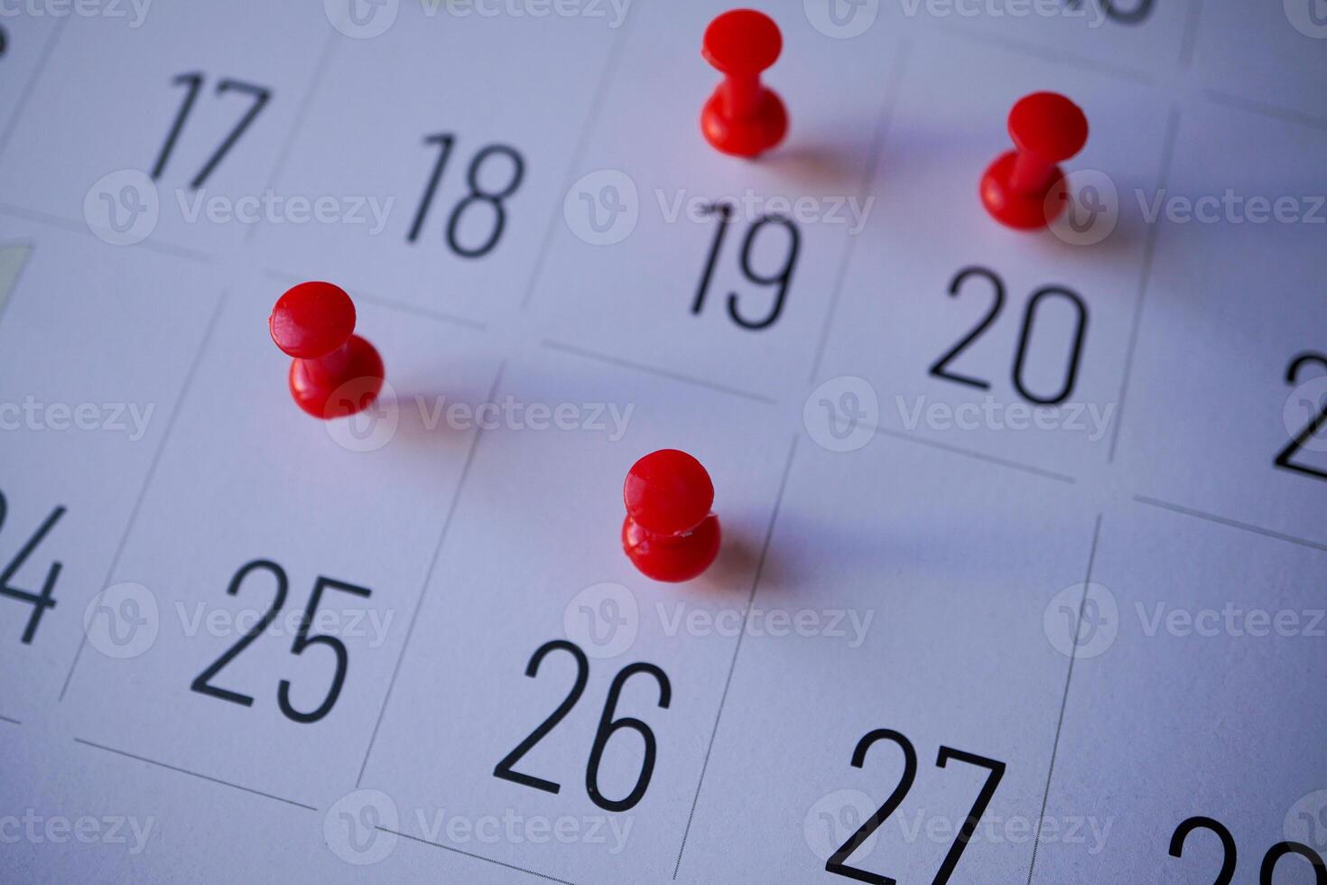 Drawing pin on the calendar, days of the month 44428642 Stock Photo at Vecteezy