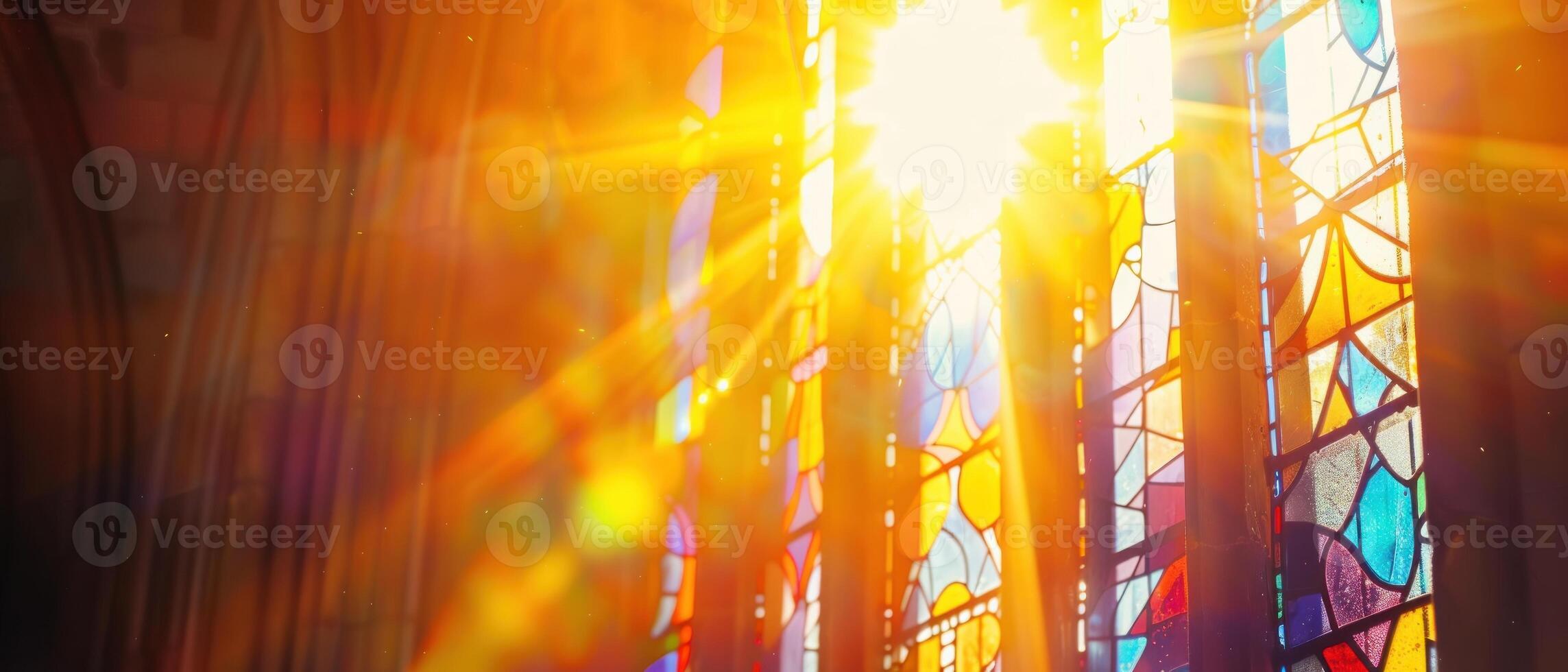 un ventana con un Dom brillante mediante en Iglesia foto