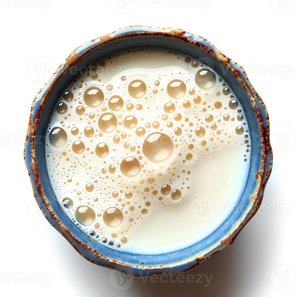 Leche en taza aislado. vaca Leche lleno de calcio parte superior vista. almendra Leche como vegano opción. avena Leche foto