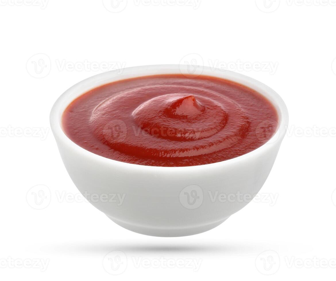 salsa de tomate aislado en blanco foto