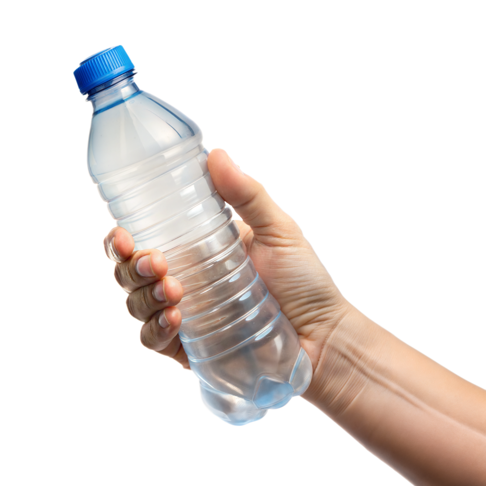 en hand gripande en sluten vatten flaska, redo för hydratisering png