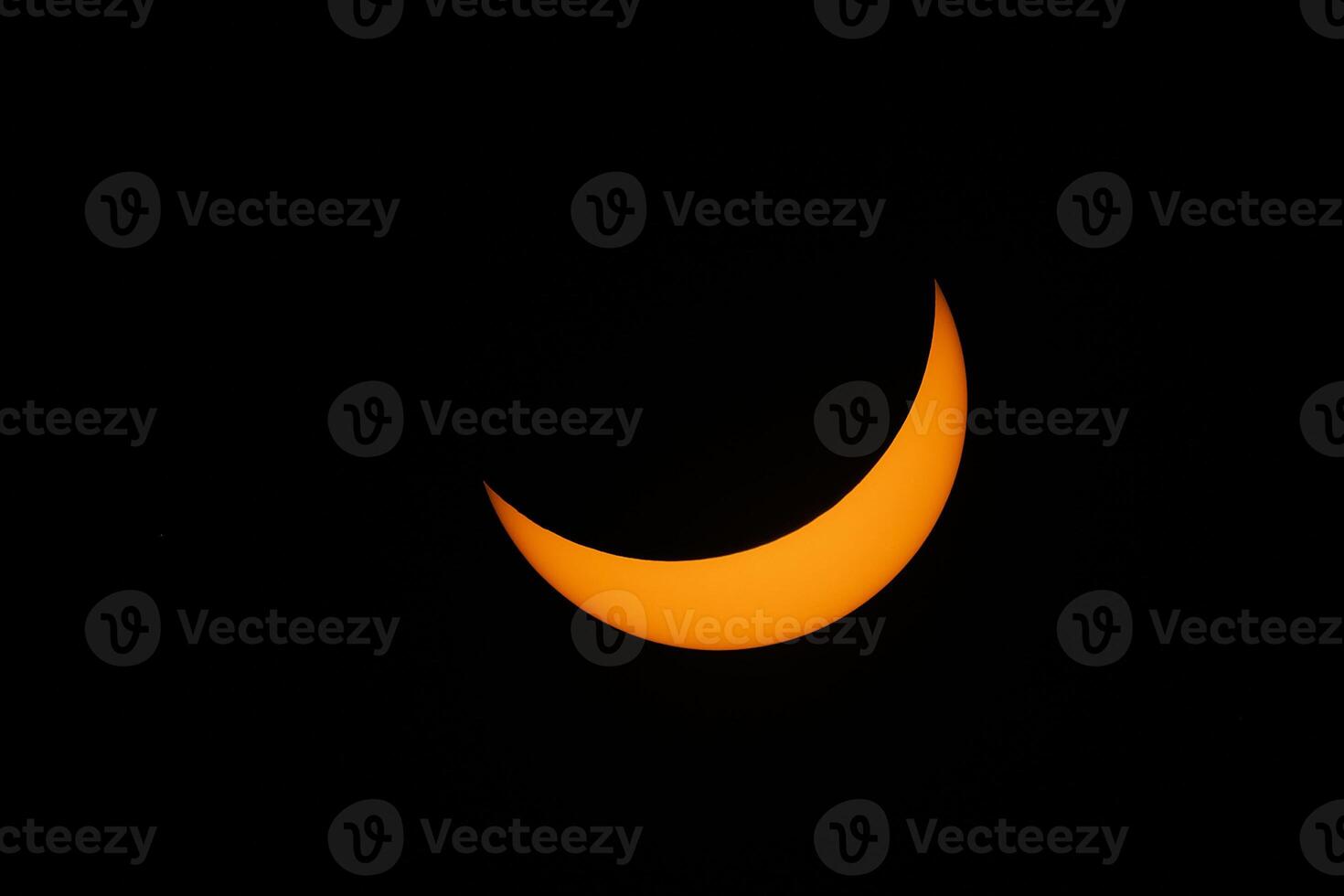Devil horns of the total solar eclipse of 2024 photo