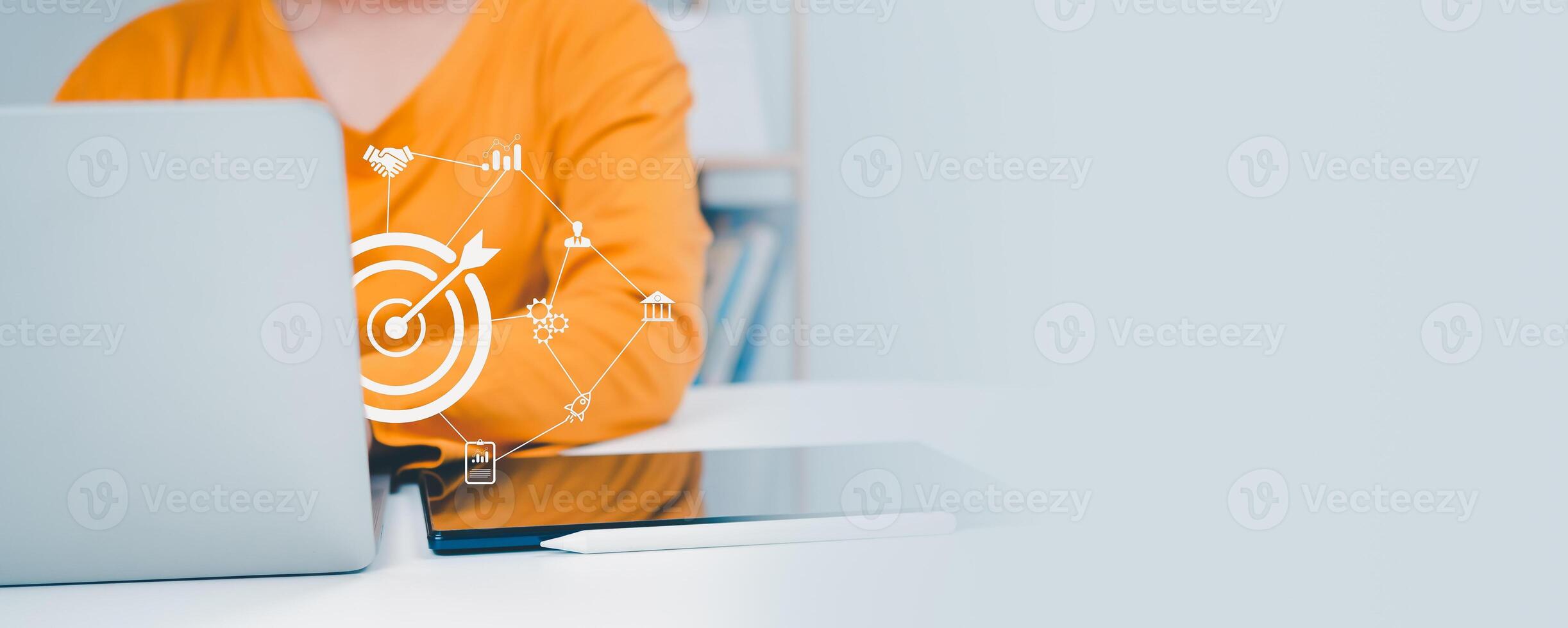 Business woman showing business target planning development leadership and target, investment growth and success development, strategy, finance concept, planning online business marketplace. photo