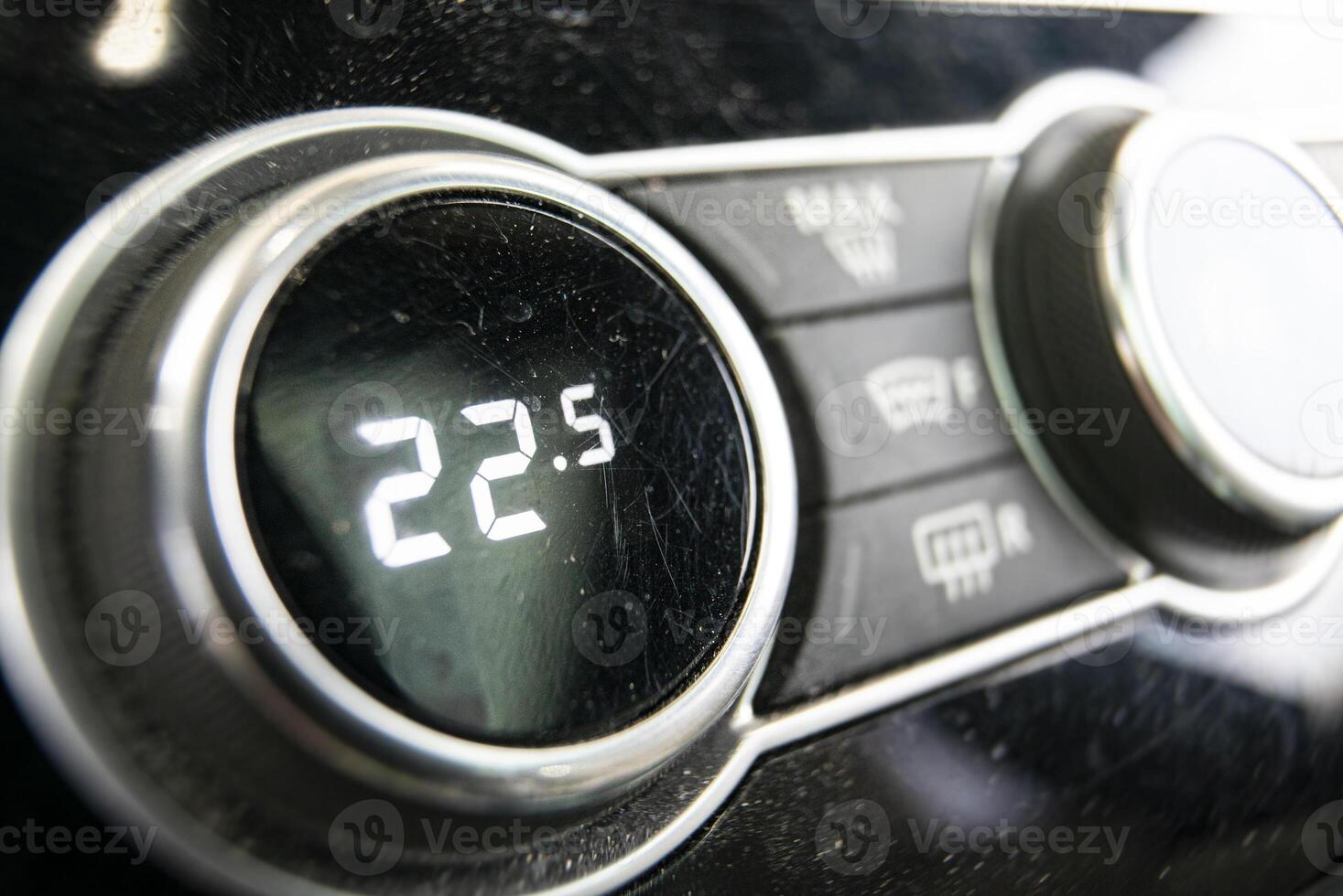 Climate control and car ventilation 2 photo