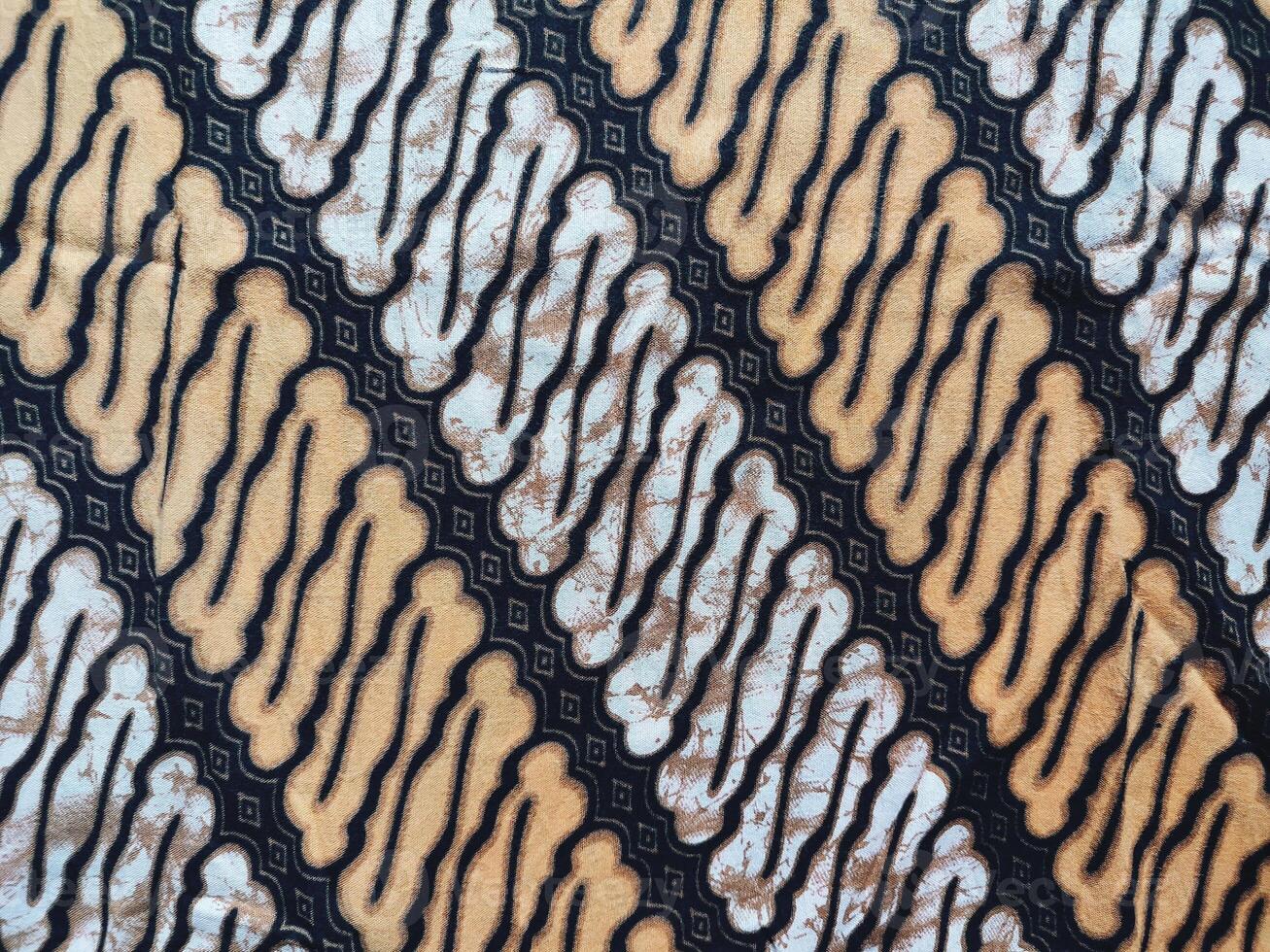 The patterns on traditional Batik, presenting visual and philosophical The patterns on traditional Batik, presenting visual and philosophical photo