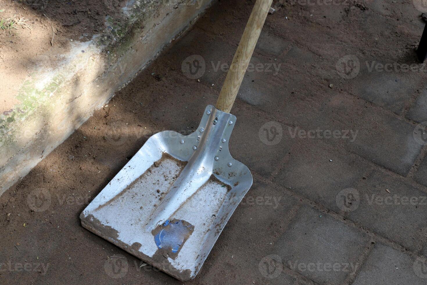 Hand tools for wet cleaning of premises photo