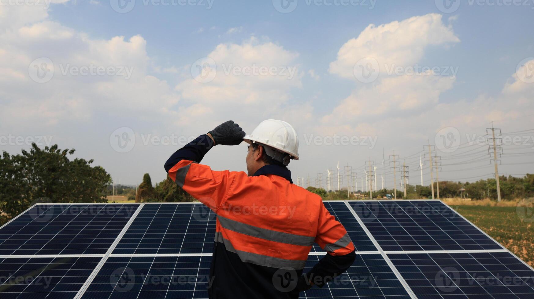 Senior engineer makes service and maintenance solar panels for SMEs and homes, Solar installation and service, ECO green energy photo