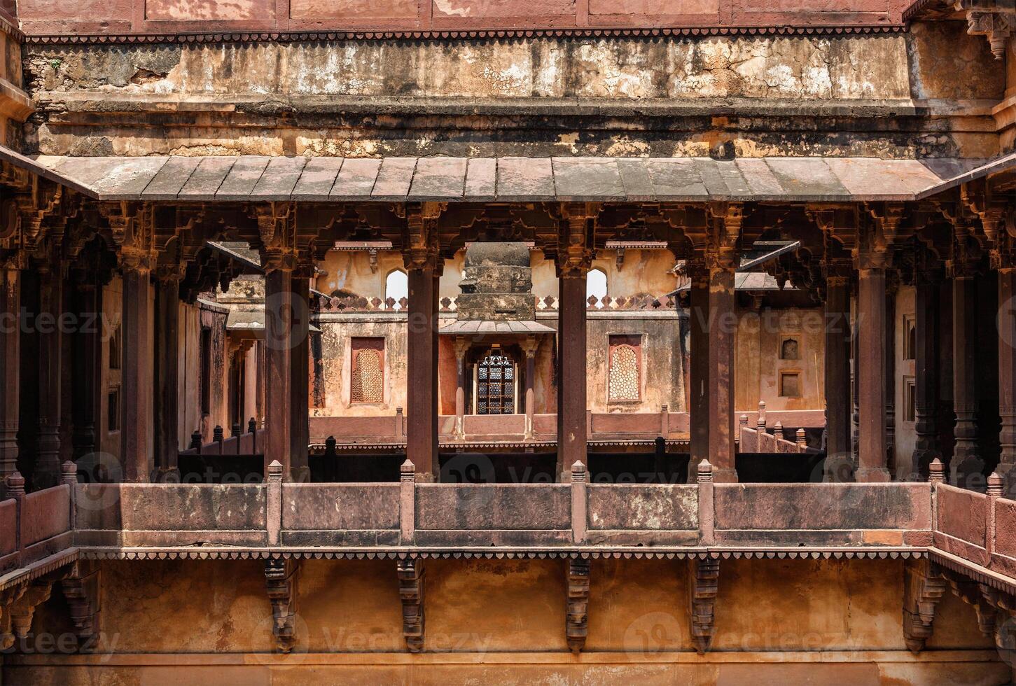 Datia palace in Madhya Pradesh, India photo