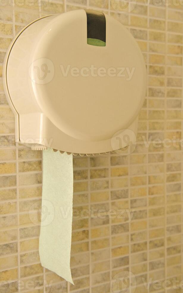 Box with the toilet paper photo