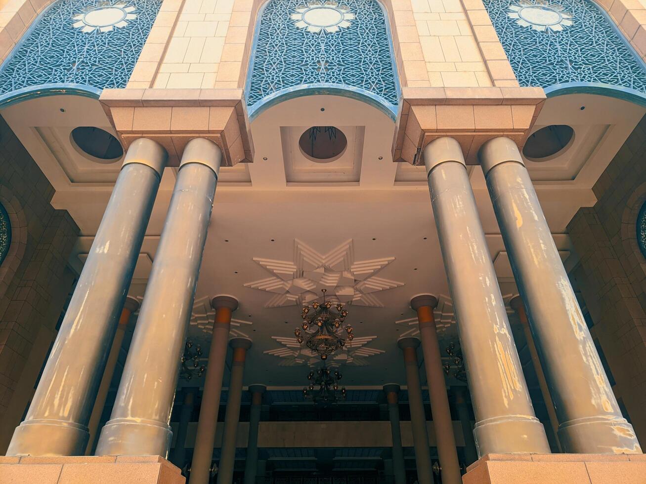 The Islamic Center, the largest mosque in the city of Samarinda, East Kalimantan, is suitable as a tourist attraction photo