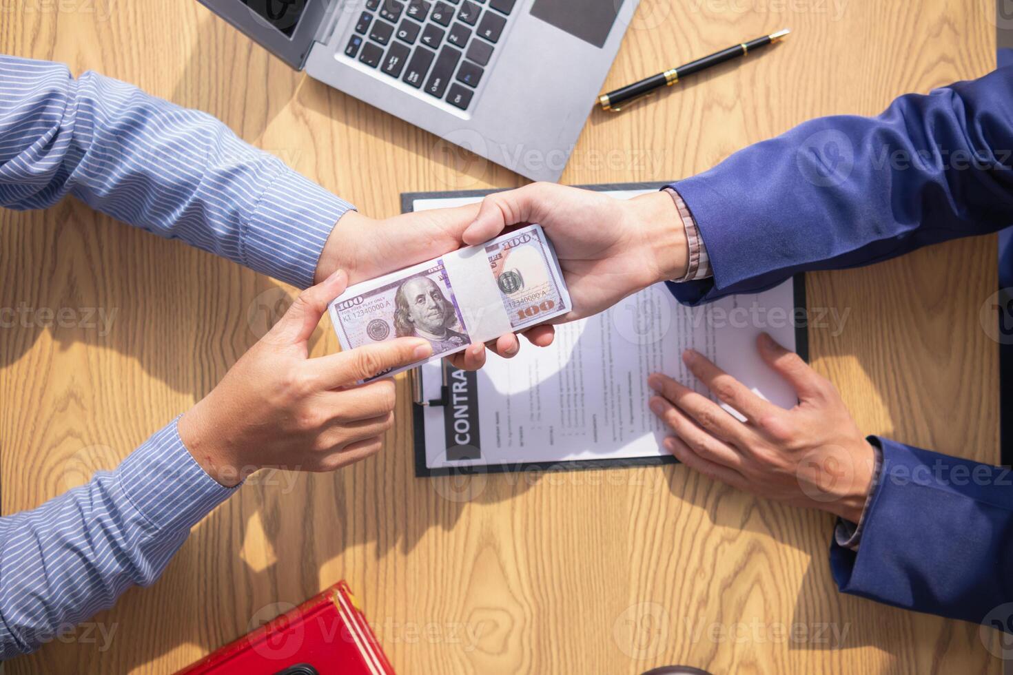 The concept of defendants in serious cases bribing officials involved in court decisions to change the course of case by giving bribes to facilitate the Lawyer team and prosecutors. bribery concept photo
