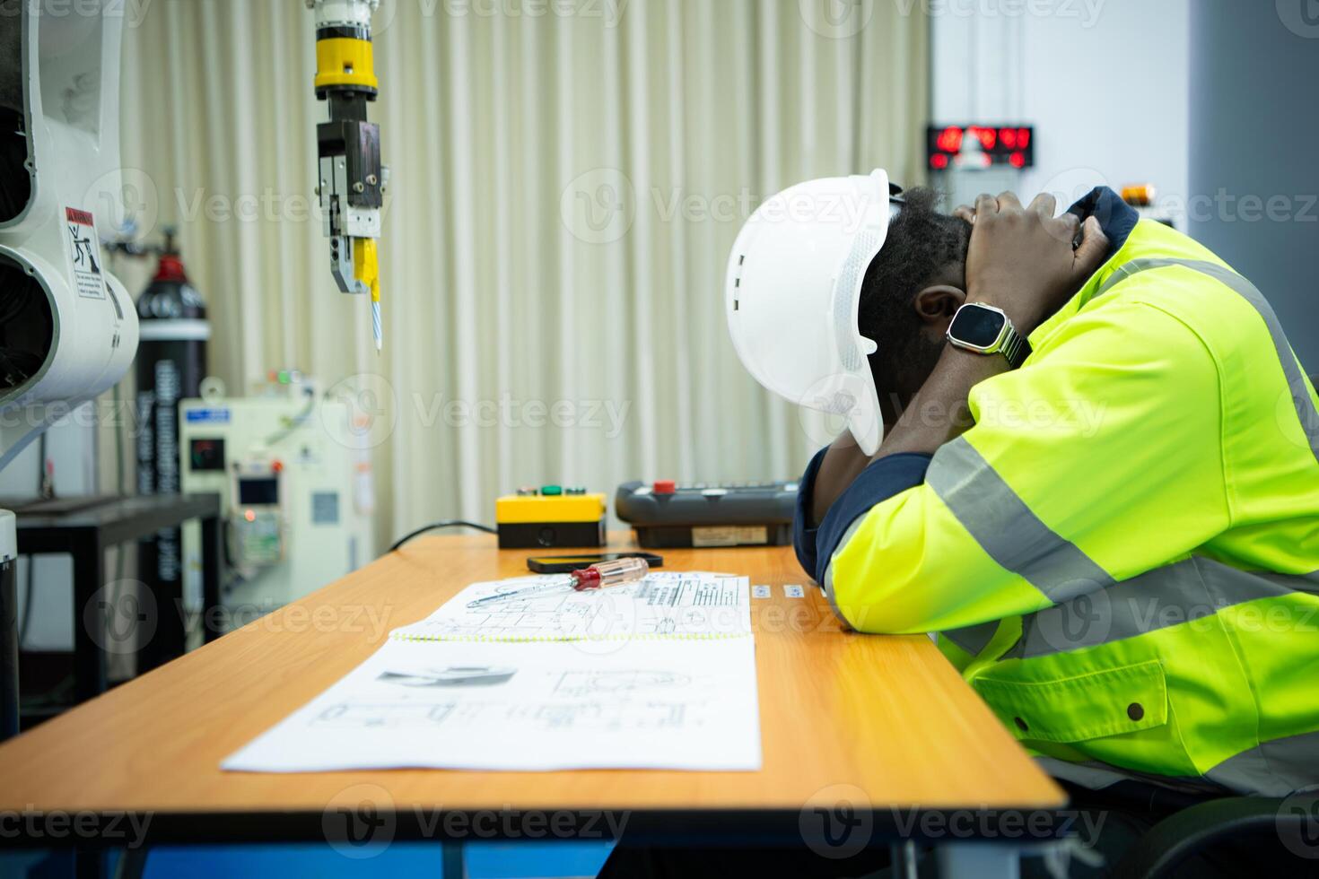 Engineers assembled and tested the functionality of a robotic arm utilized in small industries. photo