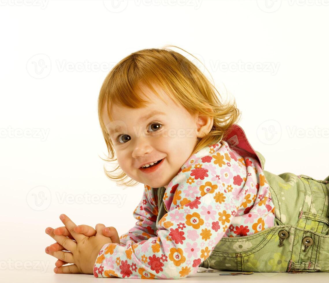 Small girl plays photo