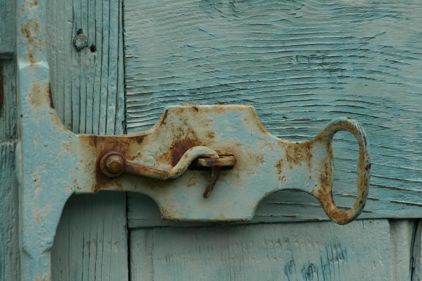 close up of a door lock photo